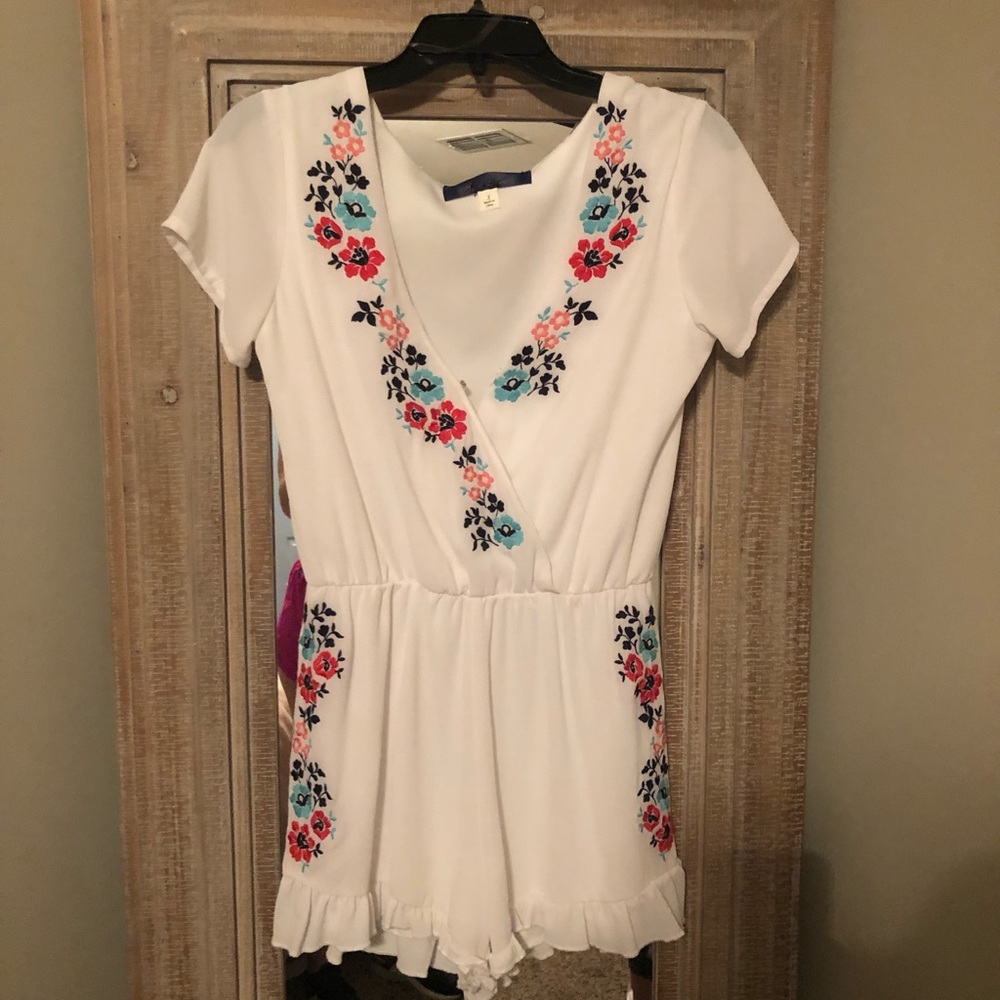 Fun white Romper